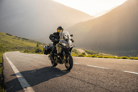 Мотоцикл Kawasaki Versys 1100 SE